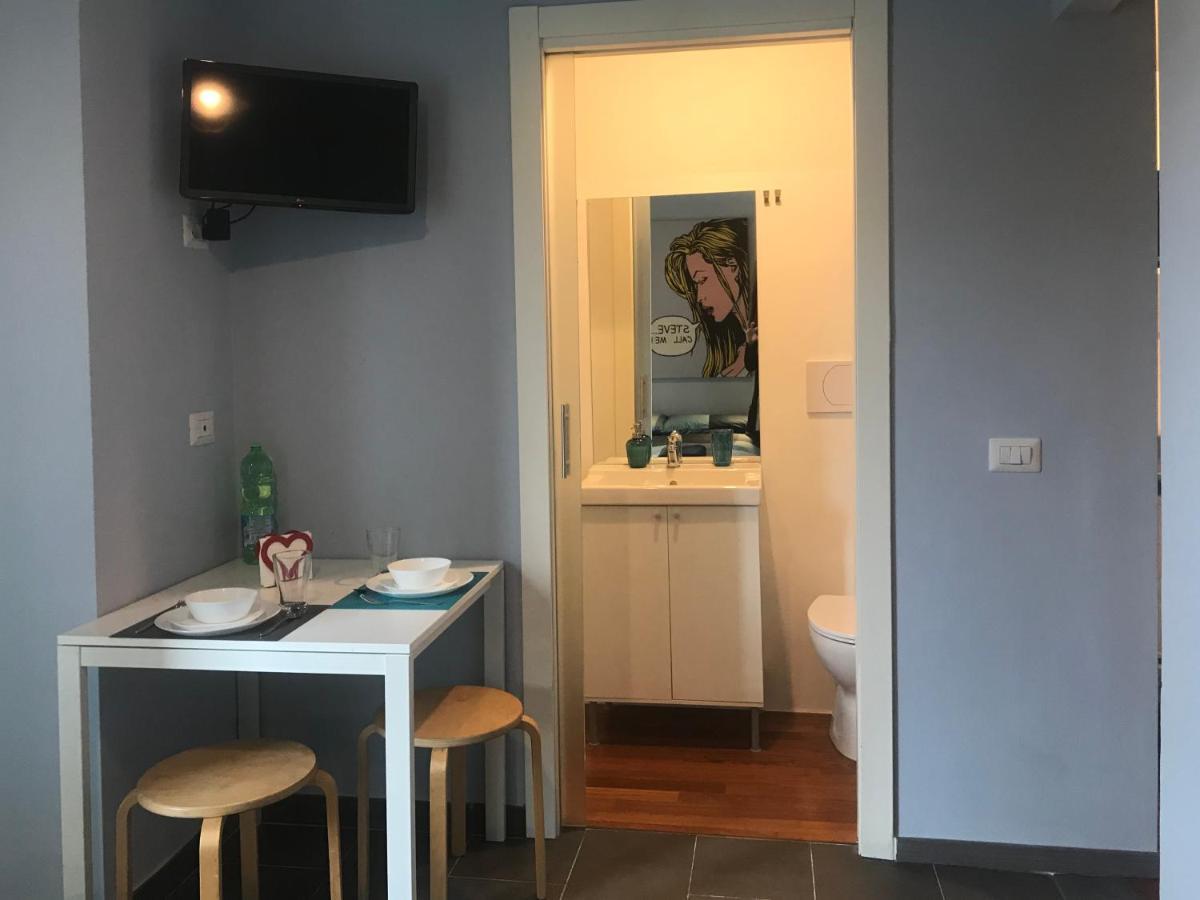 Pied A Terre Sant'Agostino Apartment มิลาน ภายนอก รูปภาพ